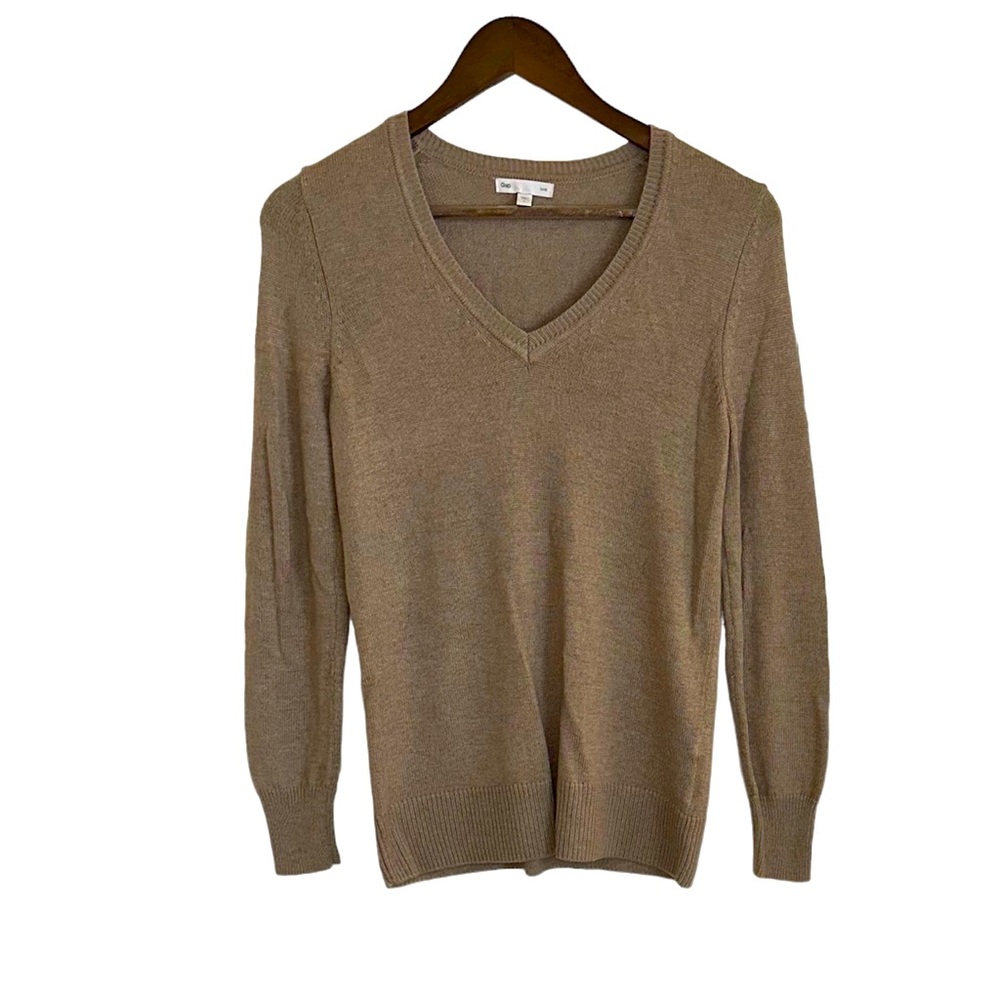 Gap luxe, tan V-neck sweater women’s small